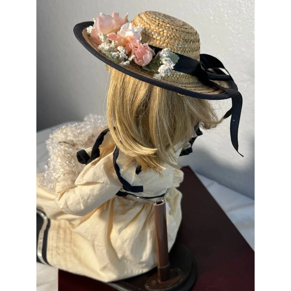 Exclusively Yours MARILOU Porcelain 24